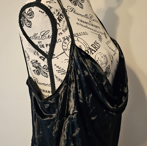 BNWT!! STUNNING!!! CALVIN KLEIN SCOOP NECK EVENING DRESS!!!!! - Picture 2 of 12